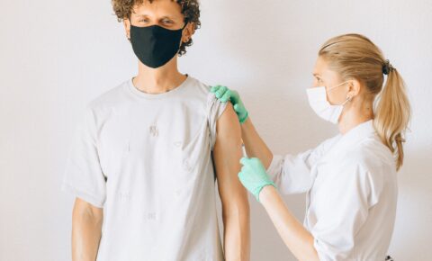 Las vacunas en pacientes respiratorios, básicas para la prevención